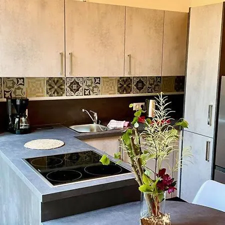 Apartment Sandsteinwandblick *